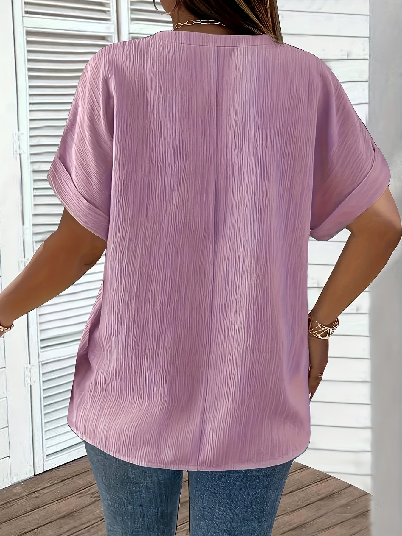 Noiréa – Textured V-Neck Comfort Blouse