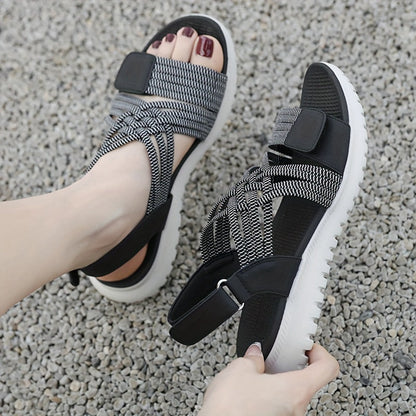 Soline | Sporty-Elegant Sandals with High Sole