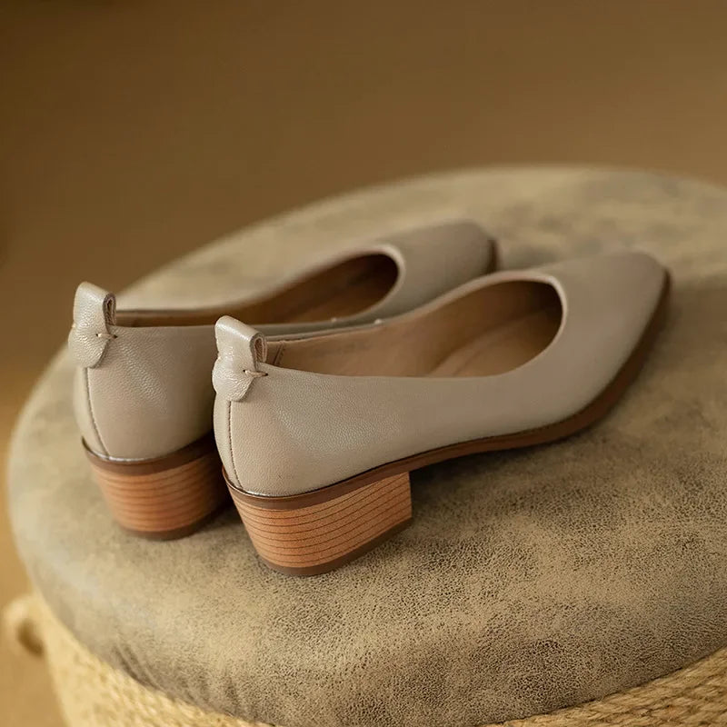 Helen Classic Pumps