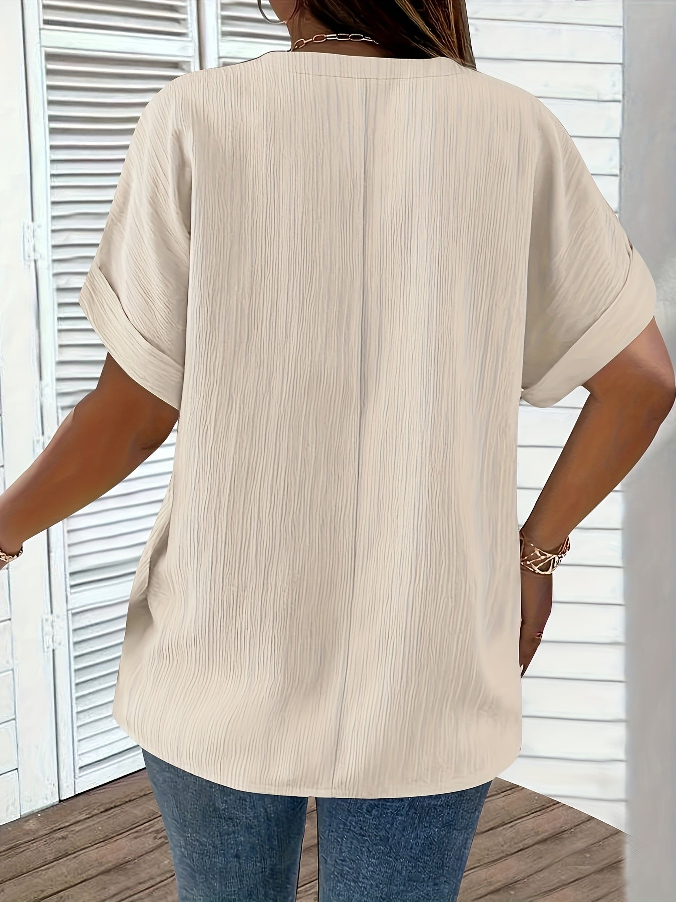 Noiréa – Textured V-Neck Comfort Blouse